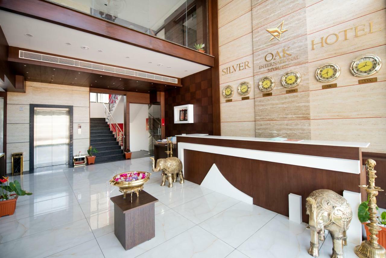 Silver Oak Hotel Mysore Exterior foto